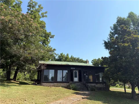 2046 Hwy 268