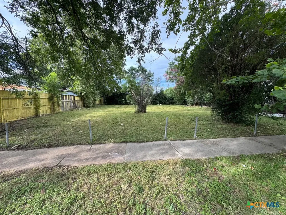 604 Attas Avenue Killeen, TX 76541