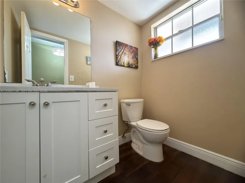 309 W Hemingway Cir Margate, FL 33063