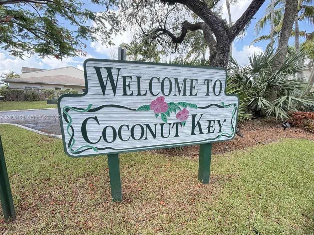 309 W Hemingway Cir Margate, FL 33063