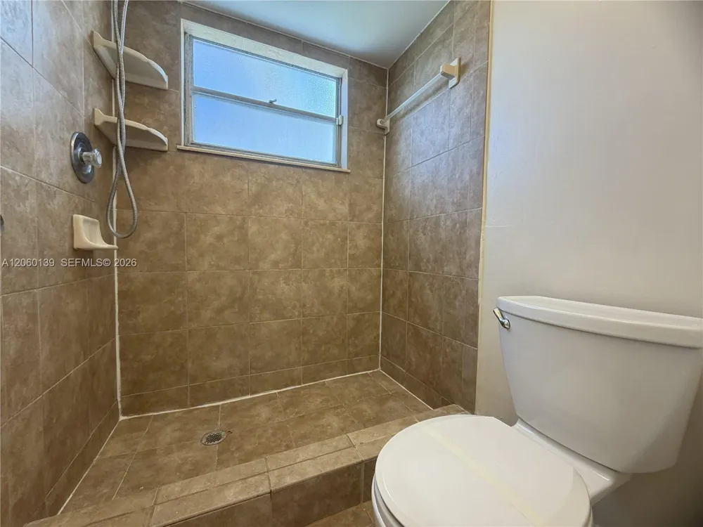 309 W Hemingway Cir Margate, FL 33063