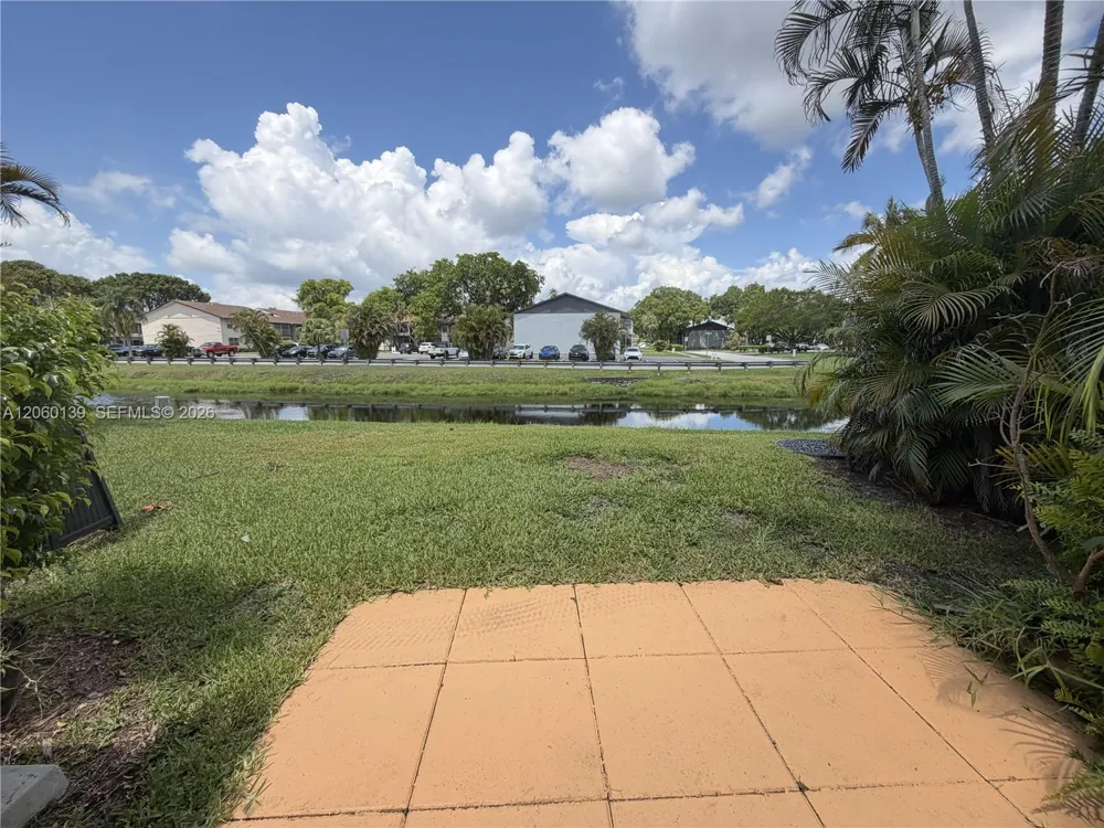 309 W Hemingway Cir Margate, FL 33063