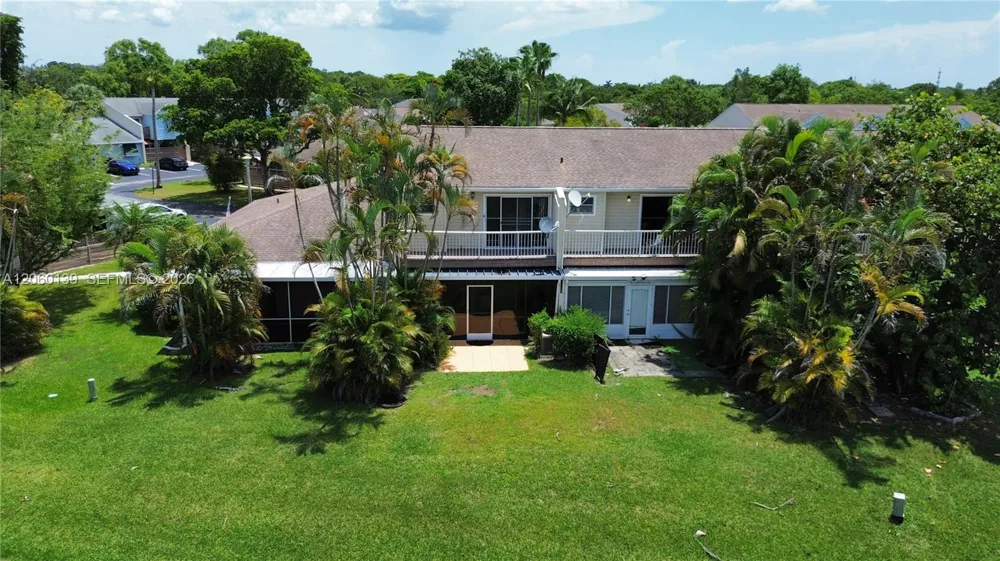 309 W Hemingway Cir Margate, FL 33063