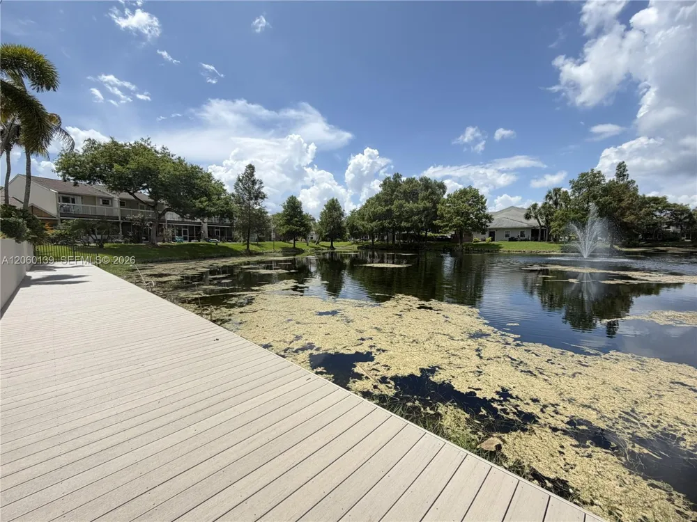 309 W Hemingway Cir Margate, FL 33063