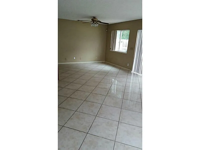 4674 Lakeside Circle West Palm Beach, FL 33417