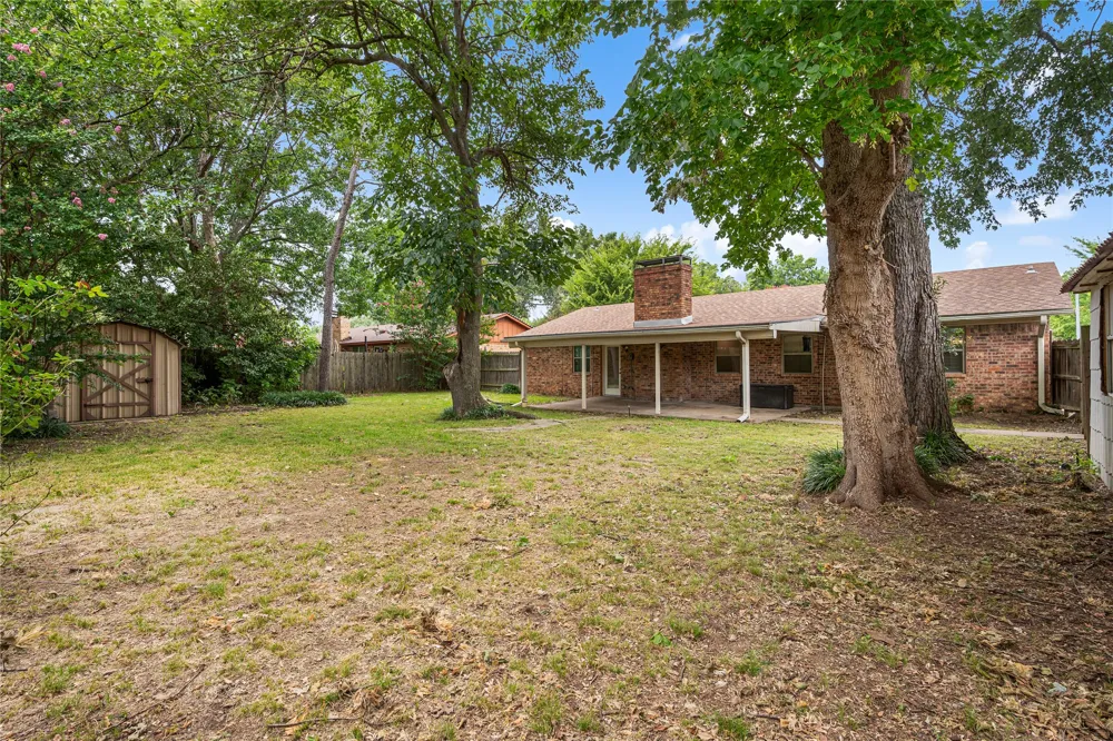 2018 Ashland Street Gainesville, TX 76240