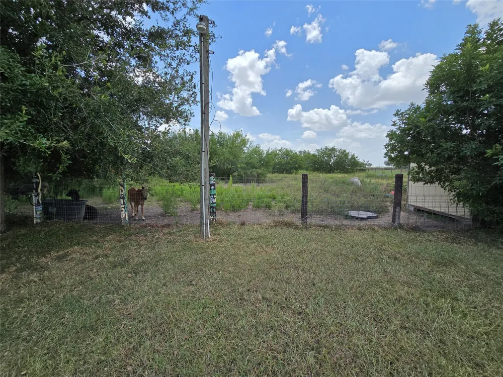 4207 Mesquite Avenue Lyford, TX 78569