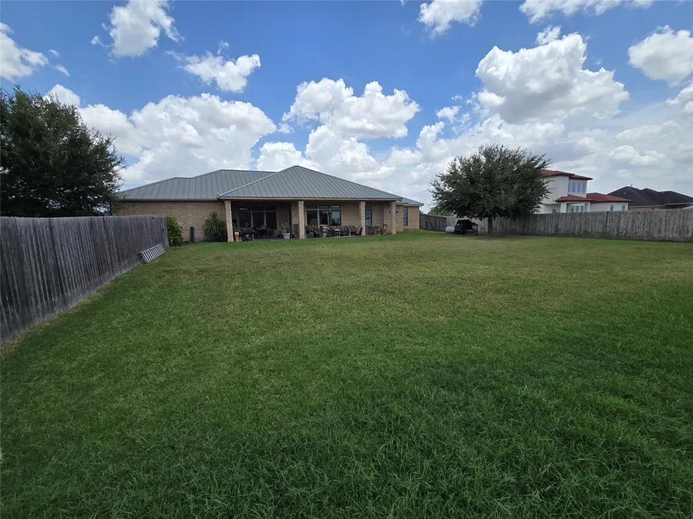 4207 Mesquite Avenue Lyford, TX 78569