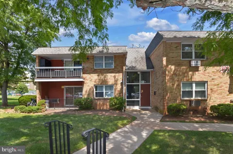 808 EVES DRIVE #1A