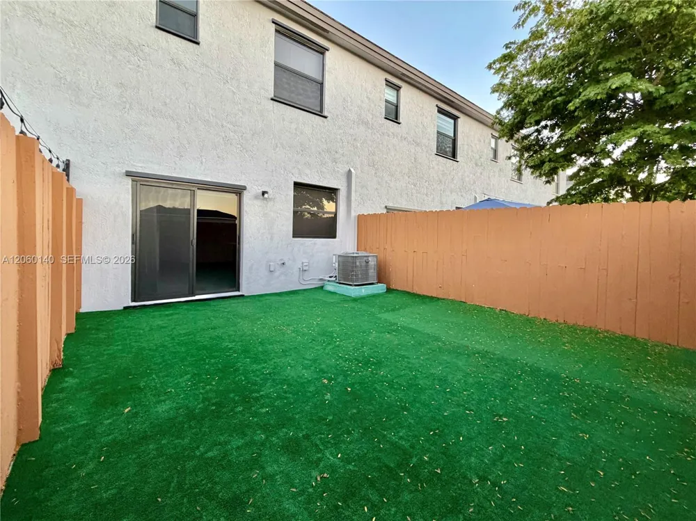 18110 SW 148th Rd Miami, FL 33187