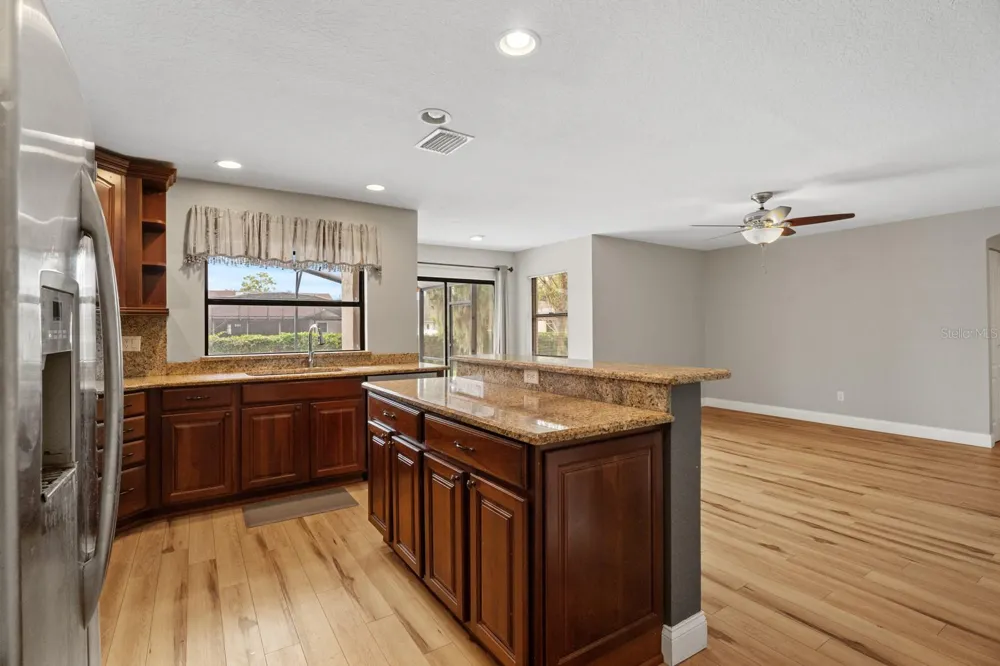 7437 PINEMOUNT DRIVE Orlando, FL 32819