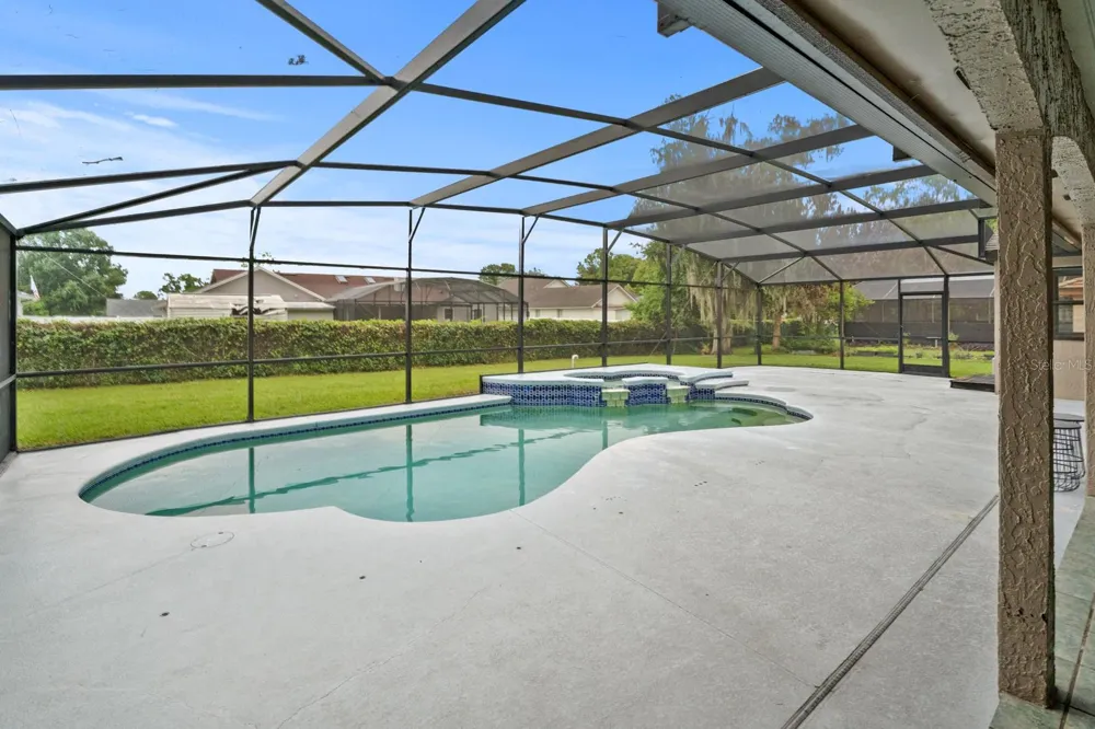 7437 PINEMOUNT DRIVE Orlando, FL 32819