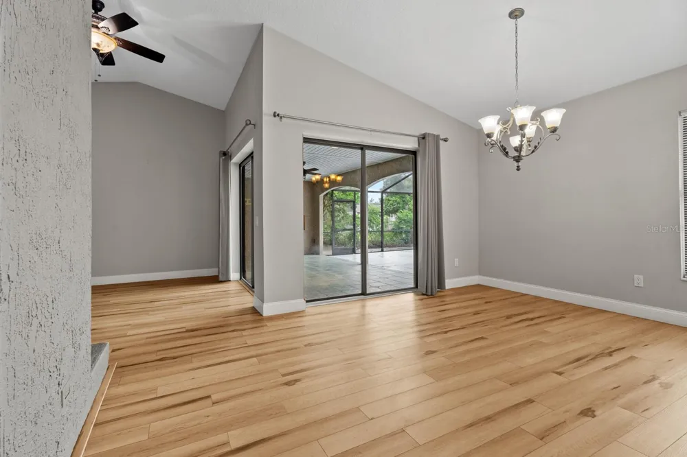 7437 PINEMOUNT DRIVE Orlando, FL 32819