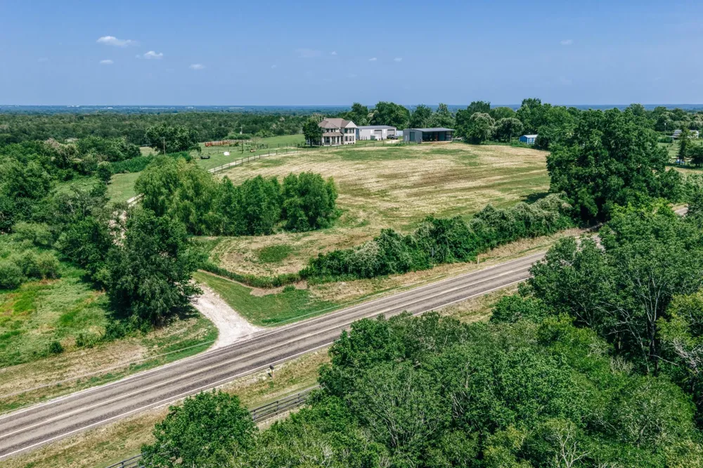 9320 Fm 1370 Washington, TX 77880