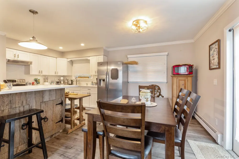 34 Norbury Road Hampton Bays, NY 11946