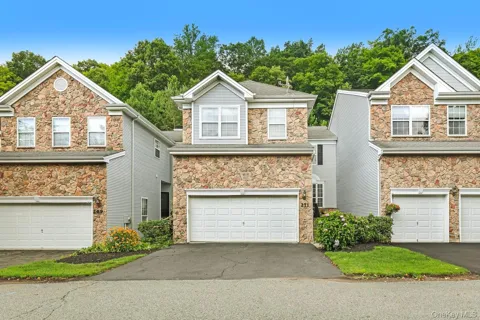 271 Woodlands Drive