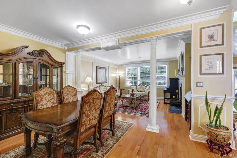 271 Woodlands Drive Tuxedo Park, NY 10987