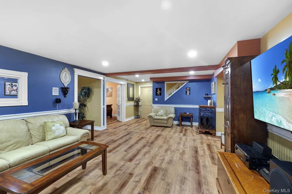 271 Woodlands Drive Tuxedo Park, NY 10987