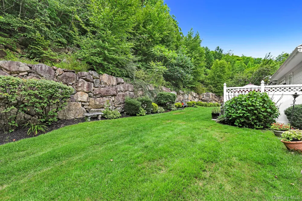 271 Woodlands Drive Tuxedo Park, NY 10987