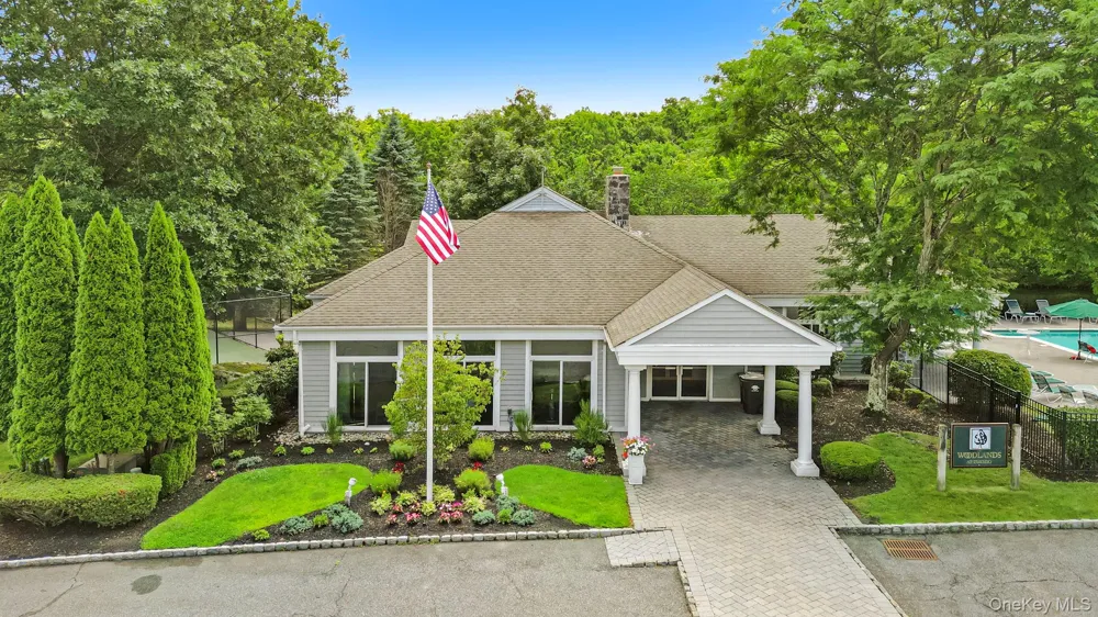 271 Woodlands Drive Tuxedo Park, NY 10987
