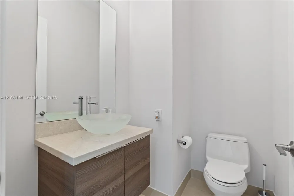 3472 Emerson Ln #00 Hollywood, FL 33312