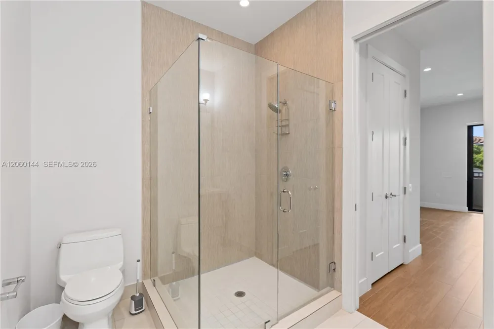 3472 Emerson Ln #00 Hollywood, FL 33312