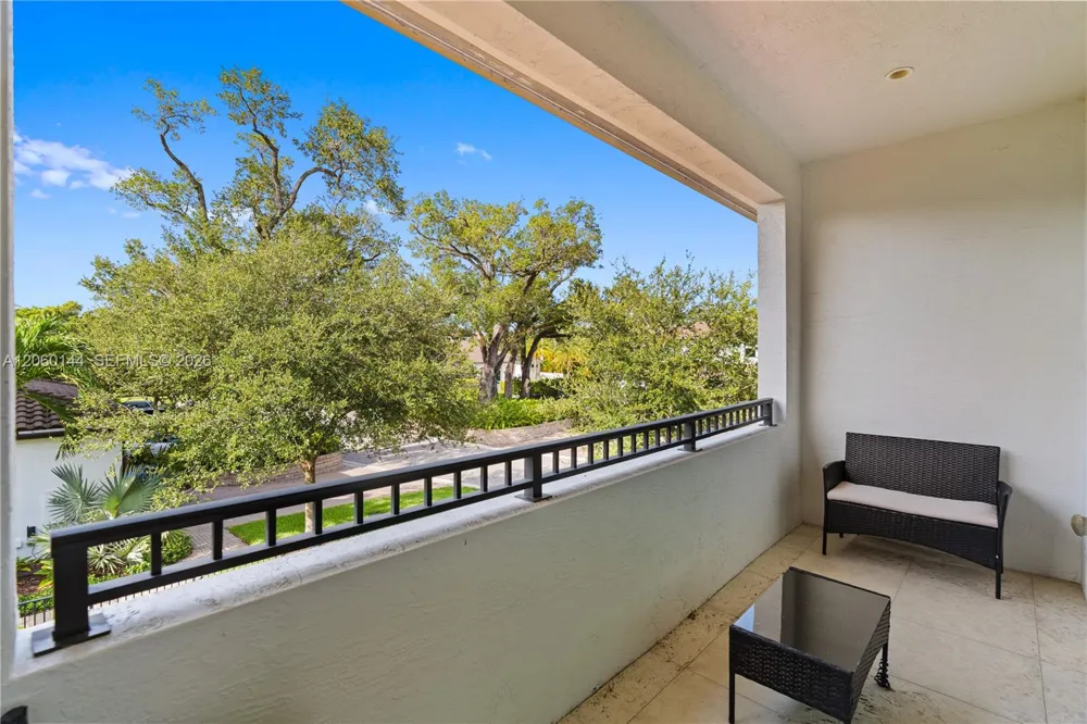 3472 Emerson Ln #00 Hollywood, FL 33312