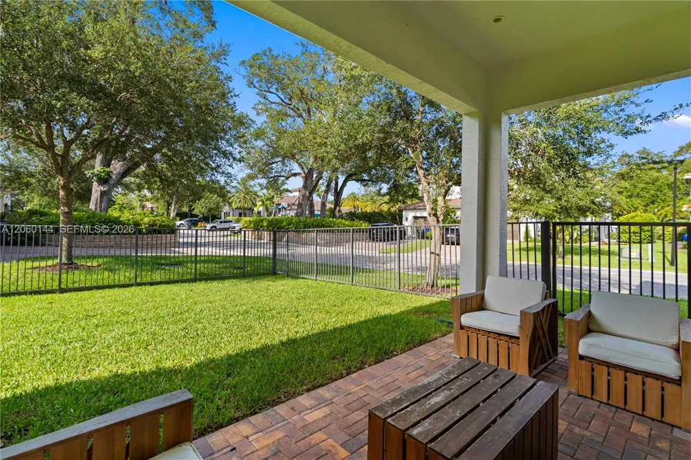 3472 Emerson Ln #00 Hollywood, FL 33312