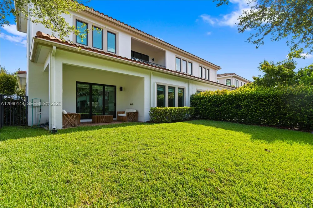 3472 Emerson Ln #00 Hollywood, FL 33312