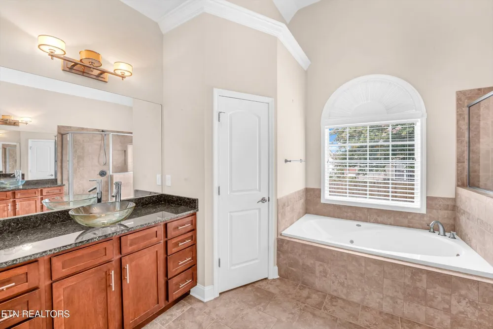 2636 Nicholas View Lane Knoxville, TN 37931