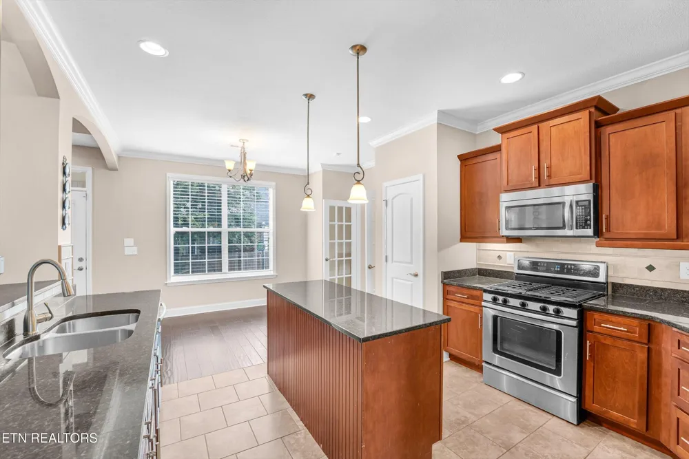 2636 Nicholas View Lane Knoxville, TN 37931