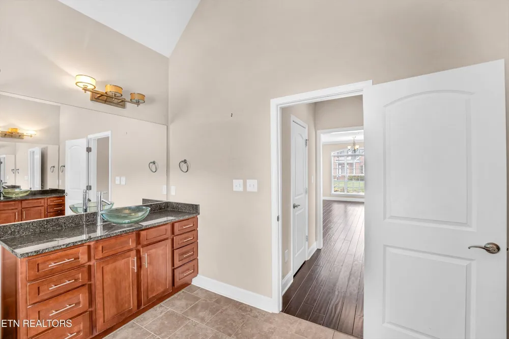 2636 Nicholas View Lane Knoxville, TN 37931