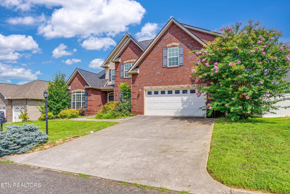 2636 Nicholas View Lane Knoxville, TN 37931