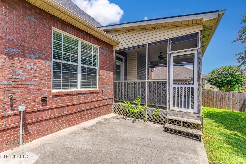 2636 Nicholas View Lane Knoxville, TN 37931