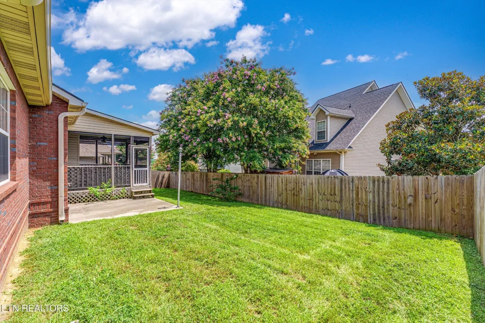 2636 Nicholas View Lane Knoxville, TN 37931