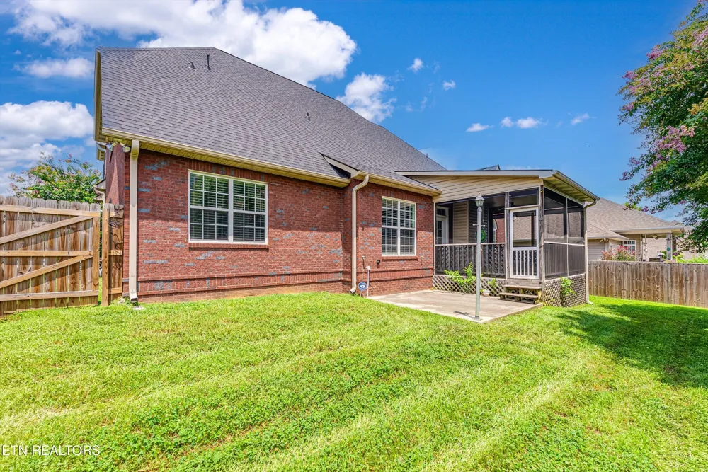 2636 Nicholas View Lane Knoxville, TN 37931