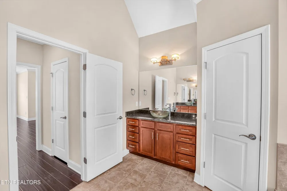 2636 Nicholas View Lane Knoxville, TN 37931