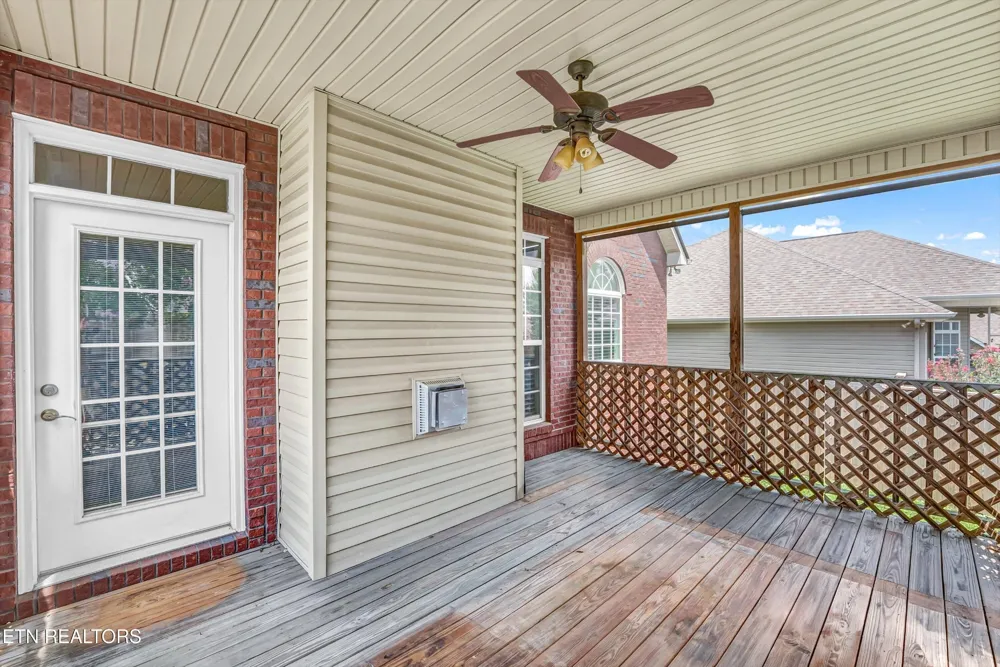 2636 Nicholas View Lane Knoxville, TN 37931