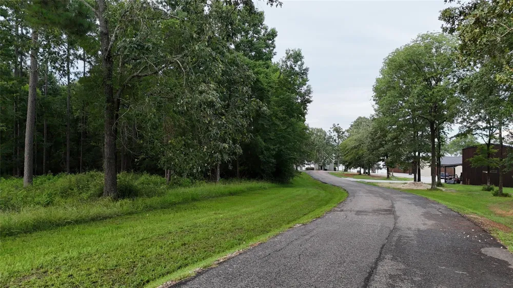 35 Naples Way Huntsville, TX 77320