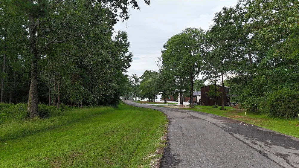 35 Naples Way Huntsville, TX 77320