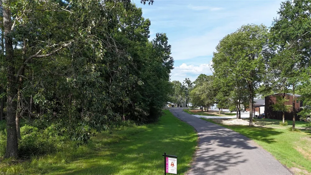 35 Naples Way Huntsville, TX 77320