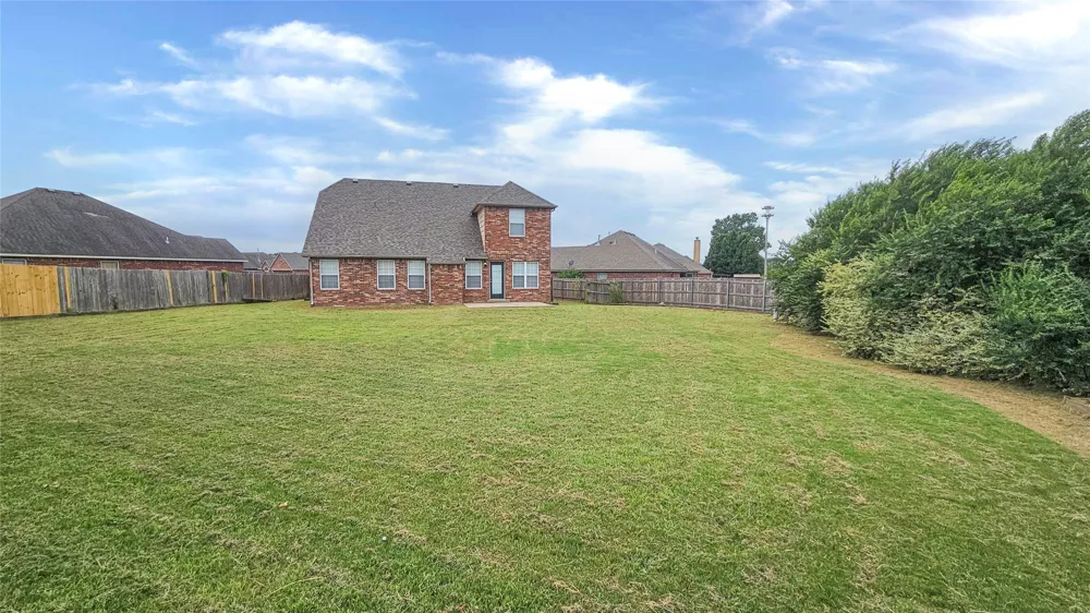 123 E 156th Place S Glenpool, OK 74033
