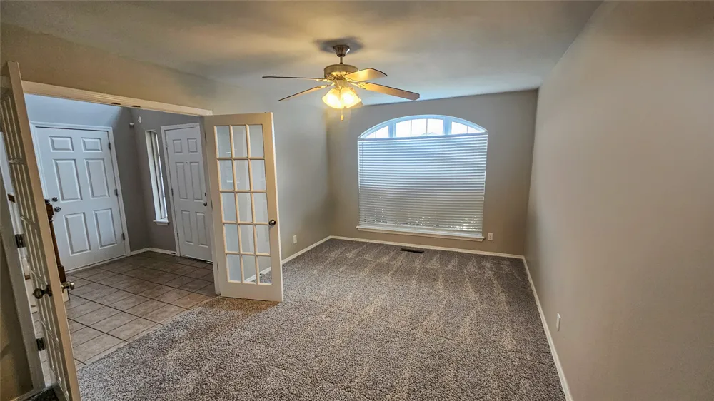 123 E 156th Place S Glenpool, OK 74033
