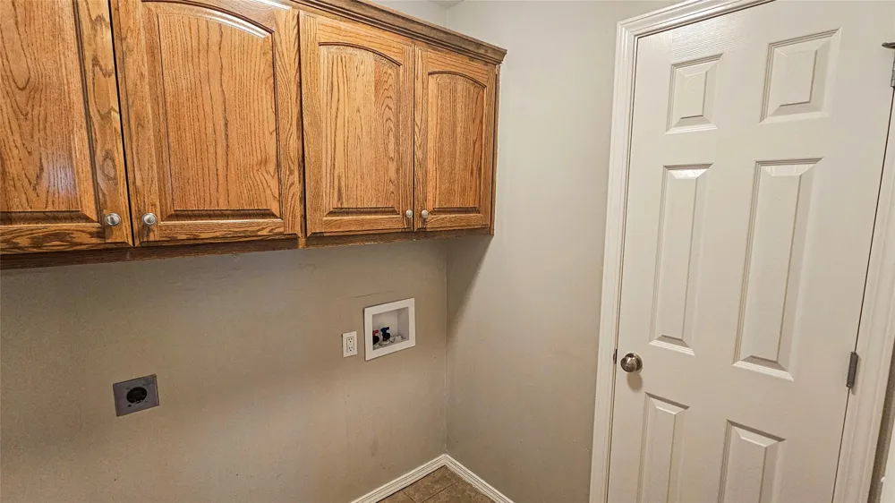 123 E 156th Place S Glenpool, OK 74033
