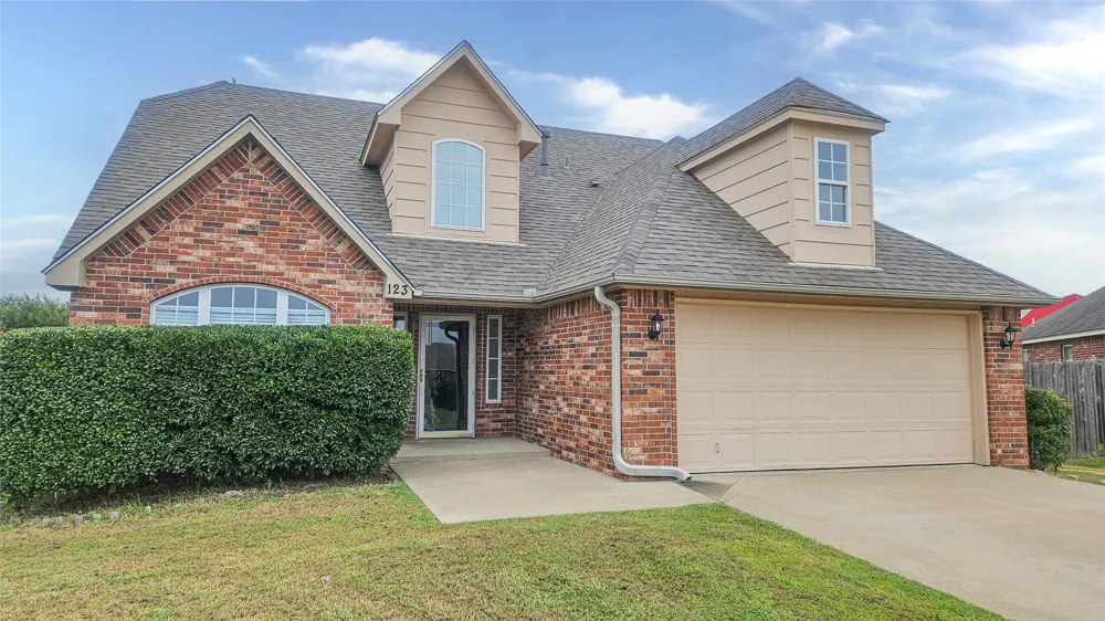 123 E 156th Place S Glenpool, OK 74033
