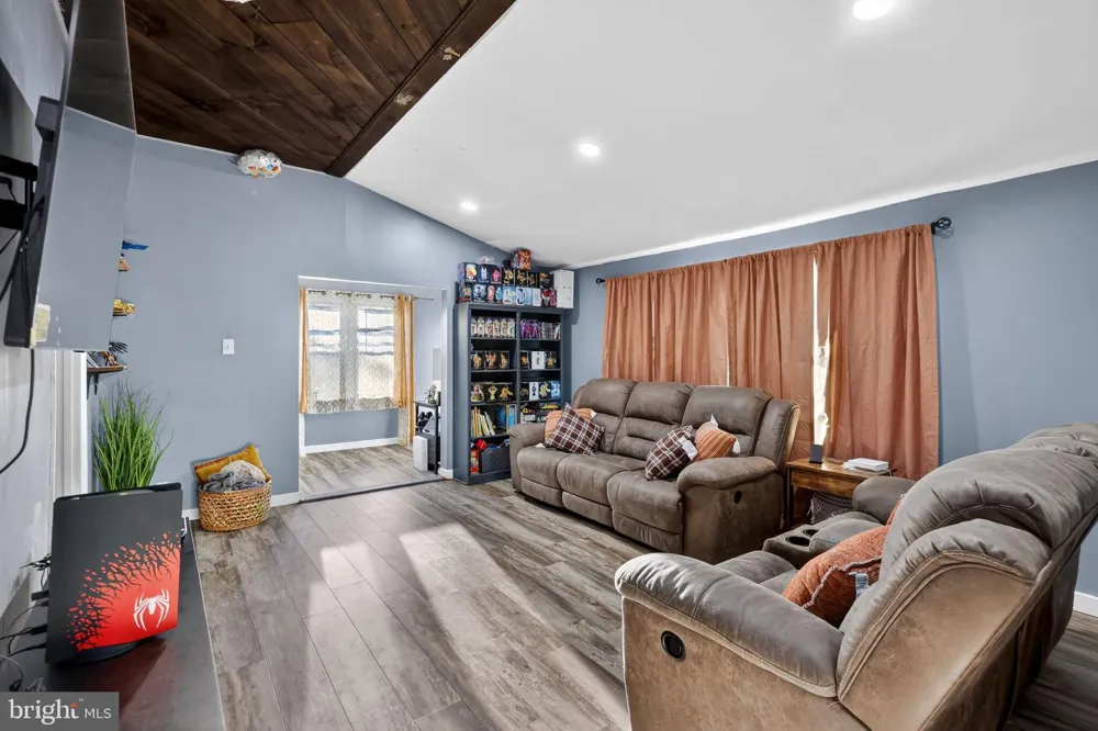 550 PENN AVENUE Glenside, PA 19038