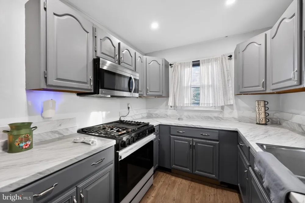 550 PENN AVENUE Glenside, PA 19038