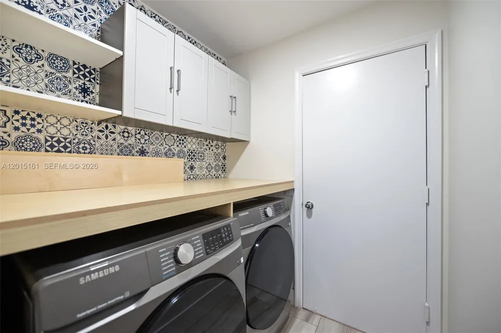 3292 Ridge Trce Davie, FL 33328
