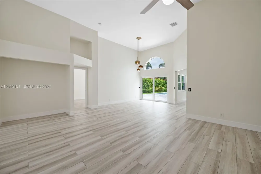 3292 Ridge Trce Davie, FL 33328