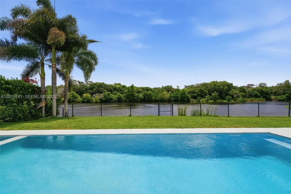 3292 Ridge Trce Davie, FL 33328